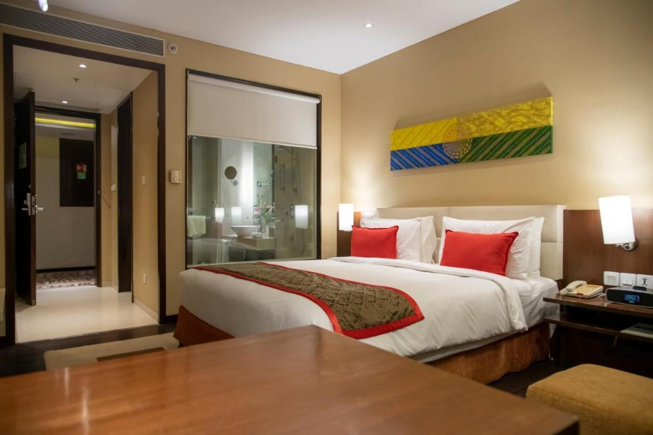 Ramada Plaza By Wyndham Pune Hinjewadi Dapuri Exterior photo